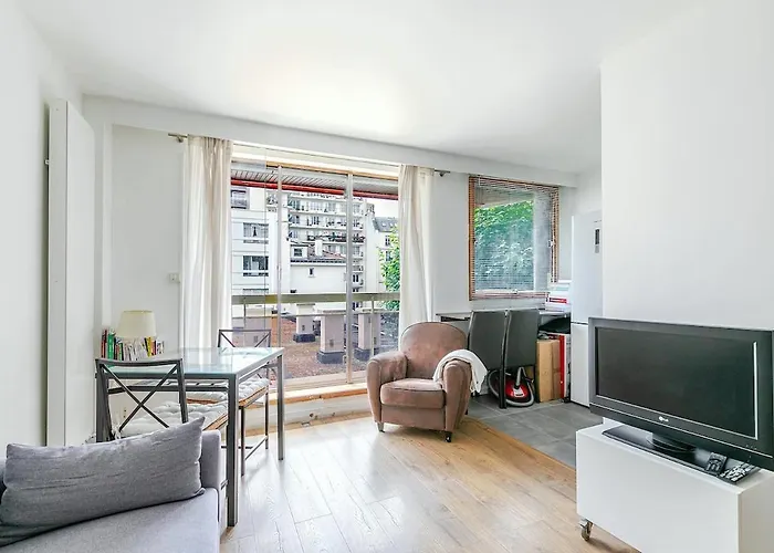 Bright With Balcony - 2 Min Walk To Metro باريس